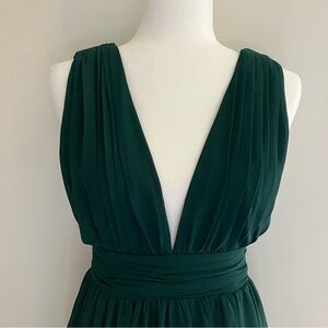 Lulu’s Evening Gown Full Skirt Plunge Neckline Slit Prom Dress Green Size XS